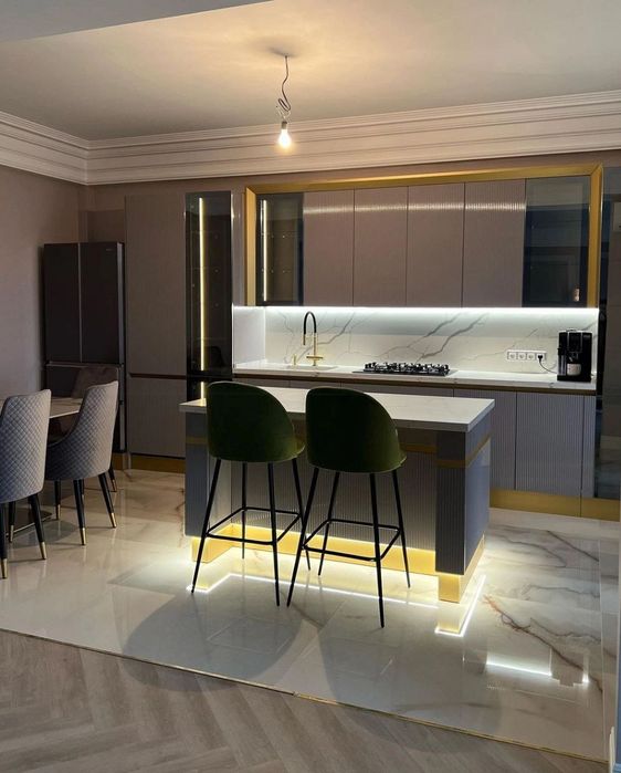 Столешници на заказ с искуственного и полуискуственного камня.