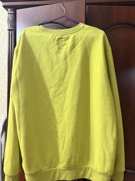 Продам зеленый свитшот