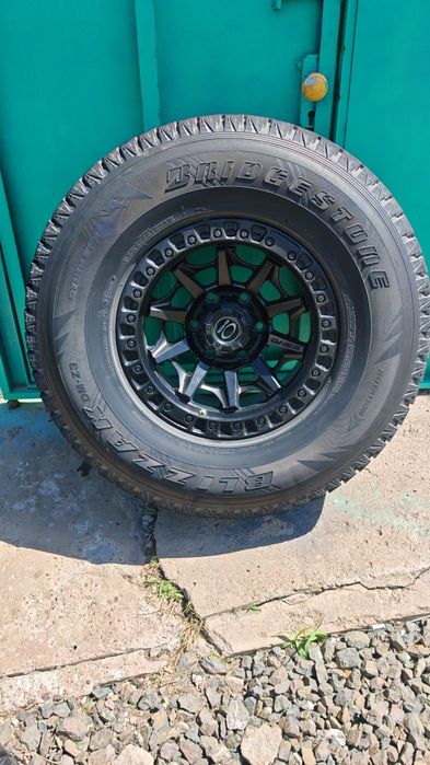 Колеса 33 дюйма   285/75R16