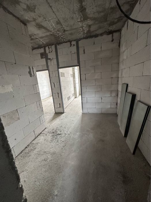 Uchtepa avenue da Kadastirlari tayyor bo’lgan 2 xonalik uy sotiladi