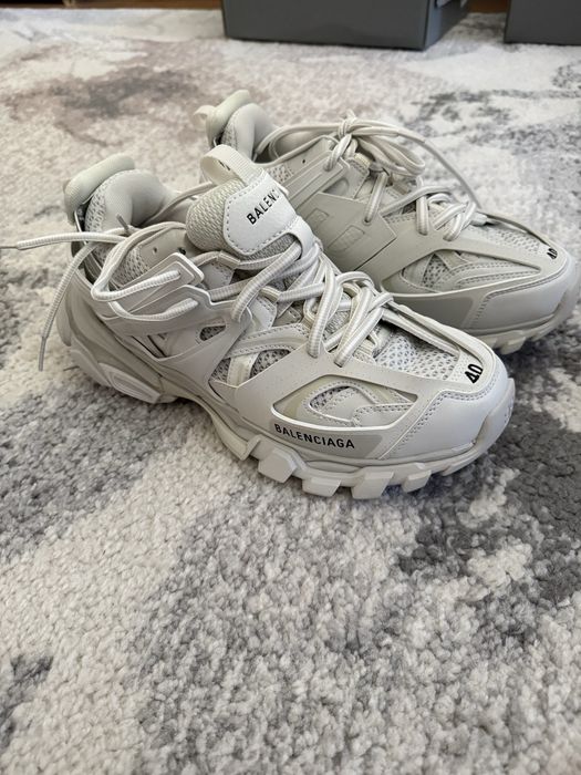 Vand adidasi balenciaga track diferite marimi