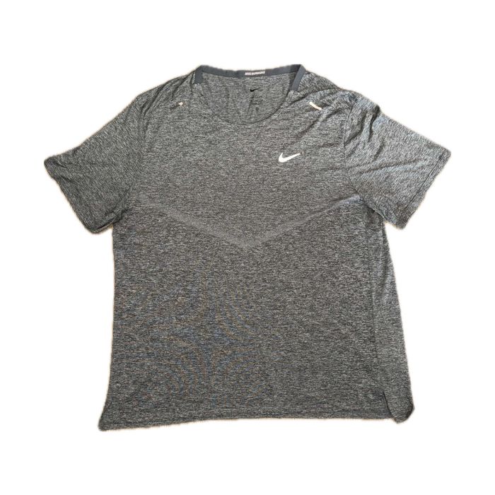 Nike Men's Dri-FIT Rise 365 Short Sleeve running shirt