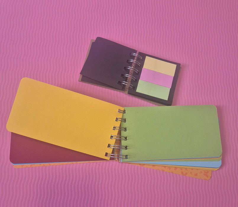 Крафт материали и стикери