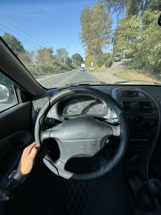 Продам митсубиси каризма