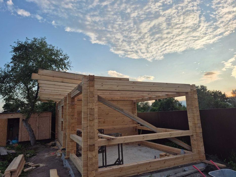 Срубы беседок, бань, домов.