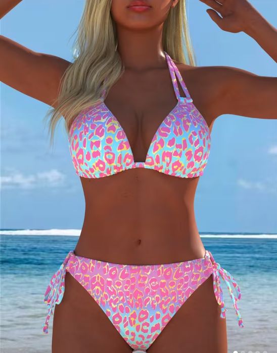 Дамски бански костюм