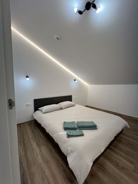 Cabana cu piscina interioara de inchiriat