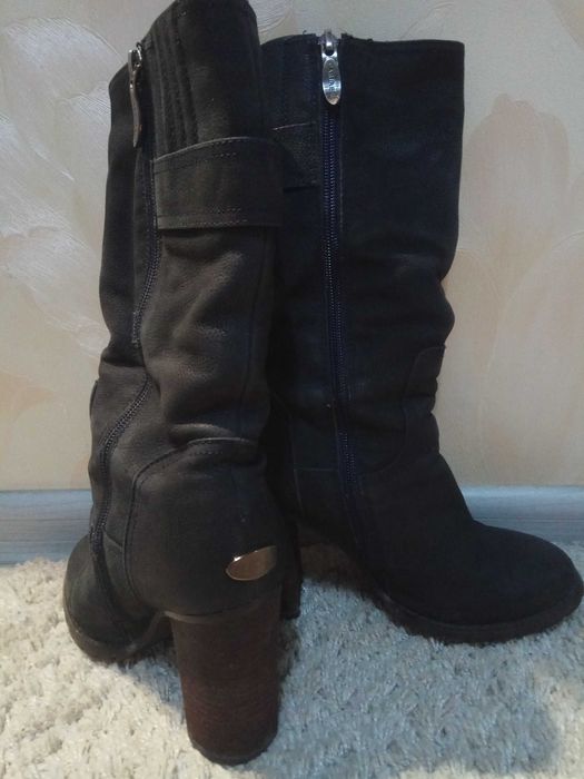 продам женские сапоги