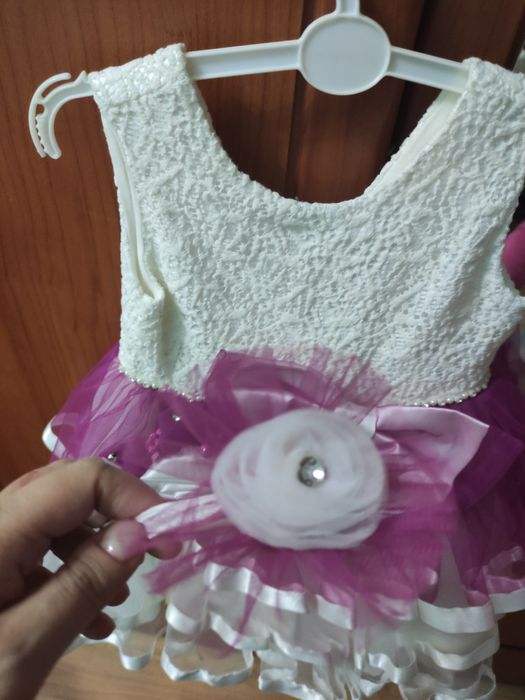 Платье нарядное на 2-3 года