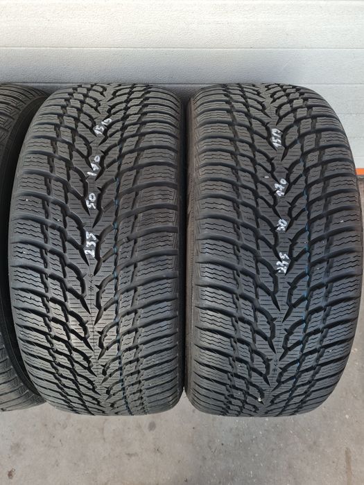 Зимни гуми 4 броя NOKIAN WRSnowProof 235 50 R17 дот 1519