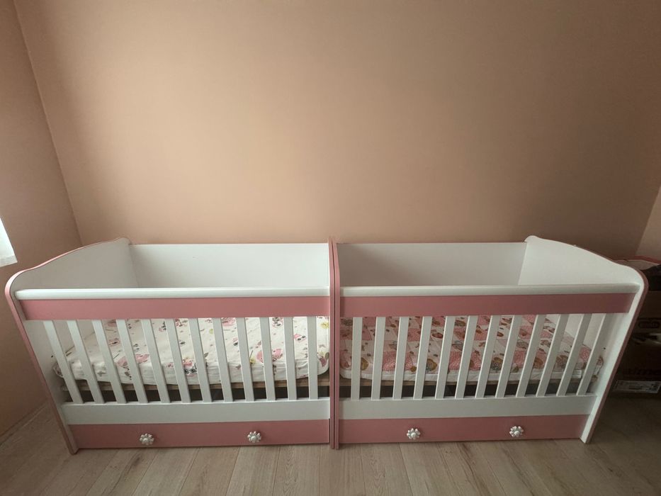 2 броя Бебешка кошара Dizain Baby Светла 60/120 стационарна решетка Бял/Розов