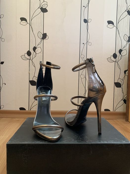 ТОП ЦЕНА! Дамски обувки.