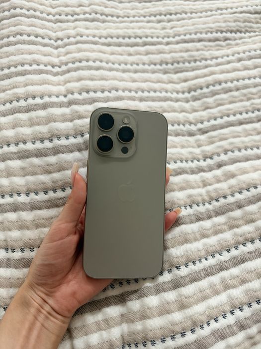 IPhone 16 pro. 256 гб. Серый.