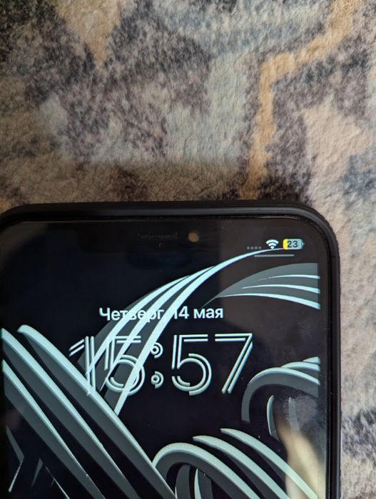 iphone XS Max в не лучшем состоянии
