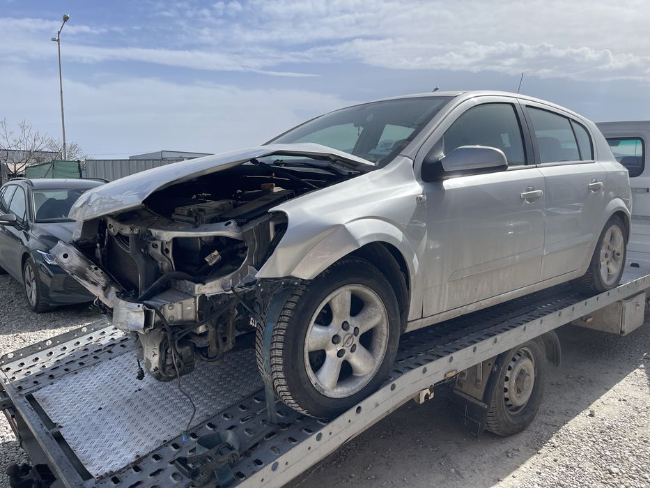 Opel Astra H 1.6 i на части