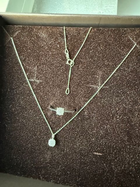 Set inel + pandat, aur alb cu diamante