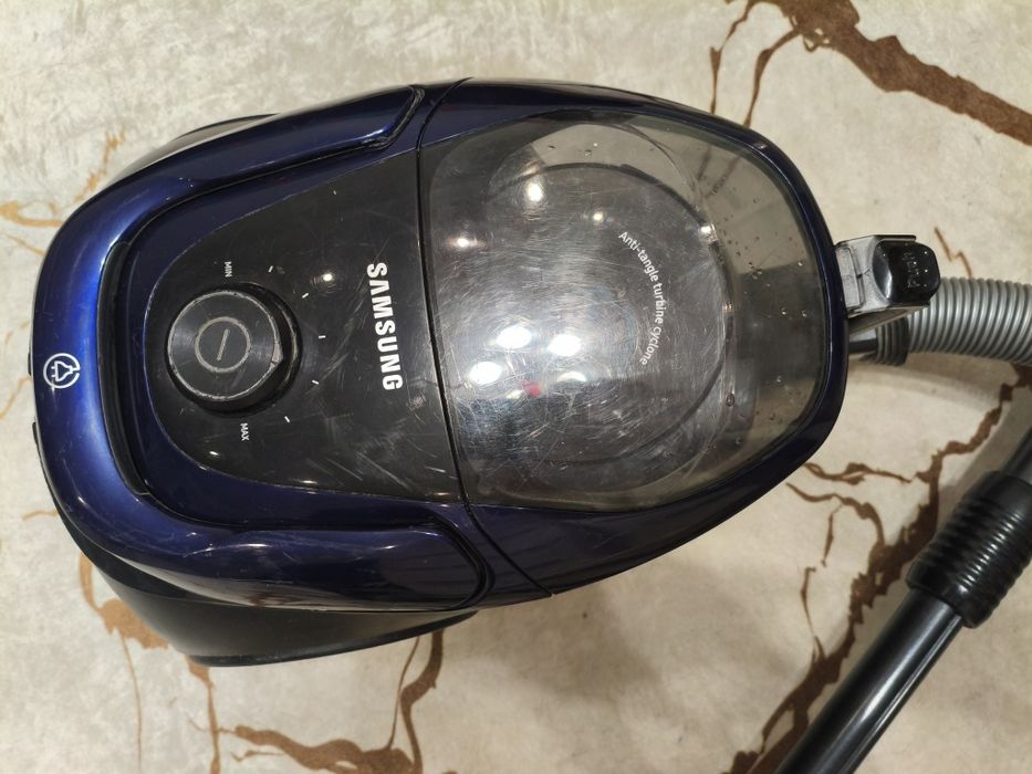 Пылесос Самсунг в хорошем состоянии