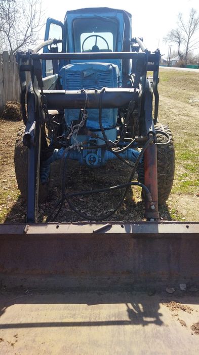 Продам трактор Т-40