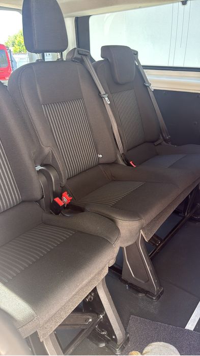 Închiriez Ford Transit Custom Euro 6 2018 – 8+1 locuri | 2.0 Diesel | Stare impecabilă
