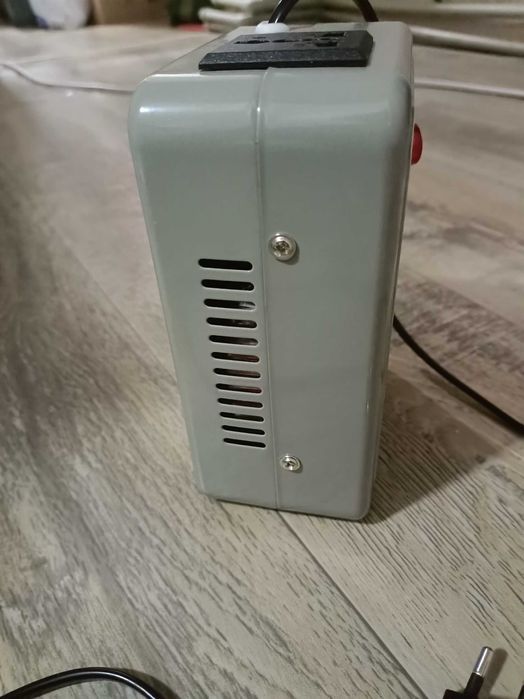 Преобразователь напряжения