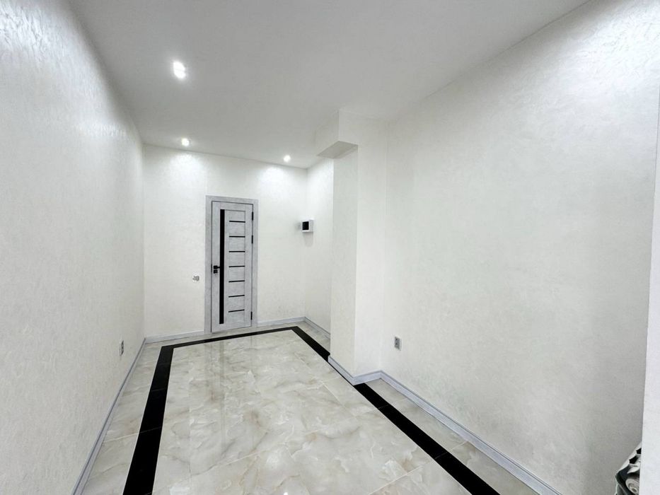 Продаю Новый Hi-Tech Office Yunusabad 13kv Universam Вдоль Дороги 80м2