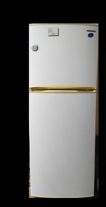 Продается холодильник Samsung