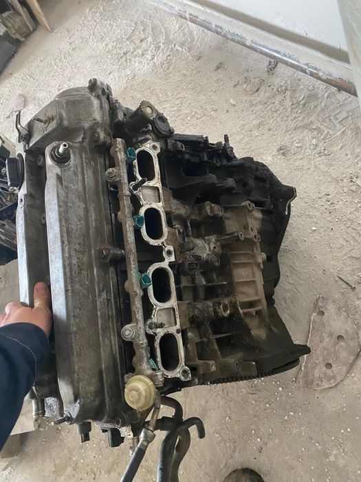 Продам двигатель можно по запчастям