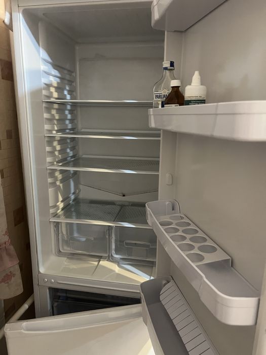 Холодильник indesit