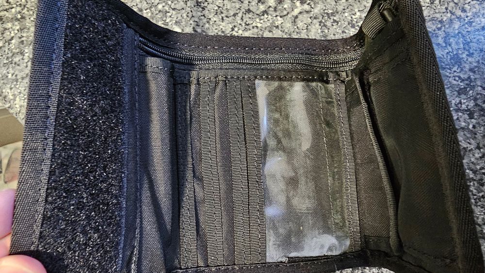 Оригинално Портмоне North Face като ново