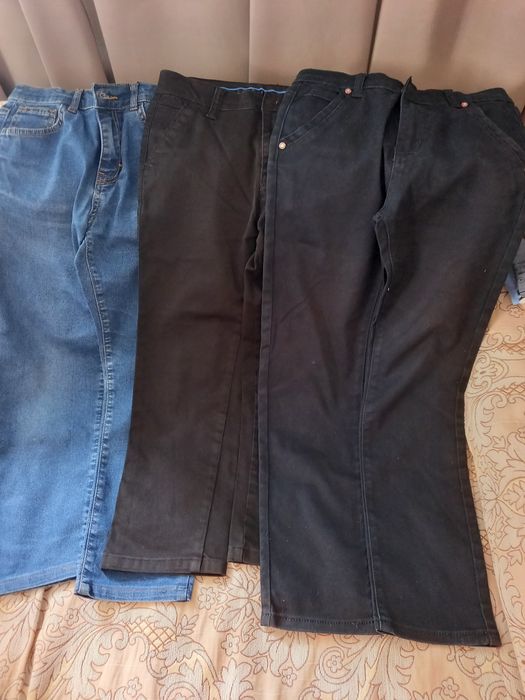 Продам мальчиковые джинсы