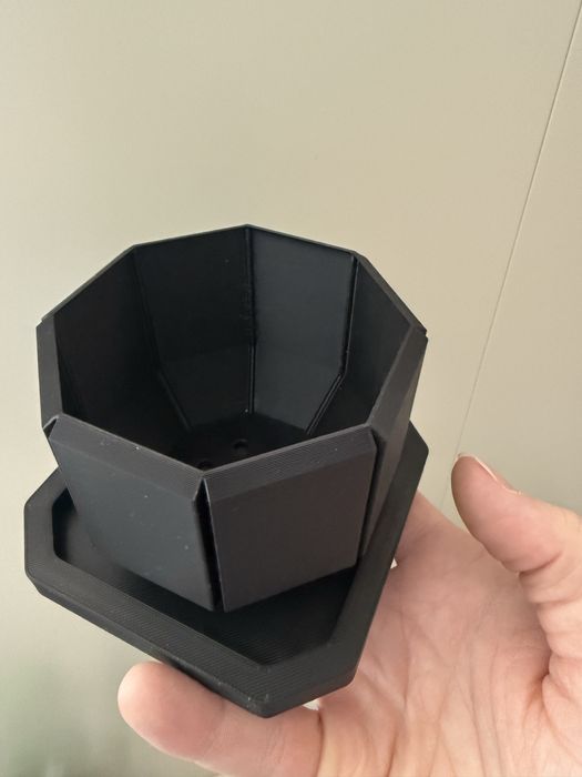 Горшок для растений