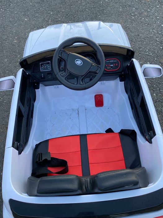 Электро мобил новыи