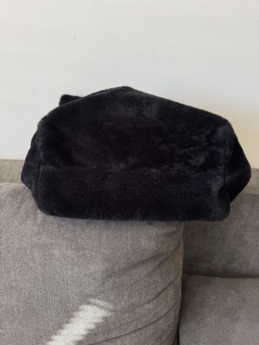 Черна плюшена чанта Puma