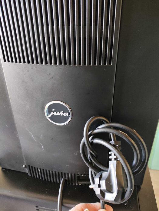 Jura, кафе-машина робот,  модел D6, сервизирана, работеща!
