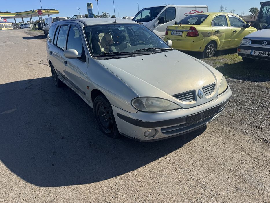 Рено меган 1.6 и на части