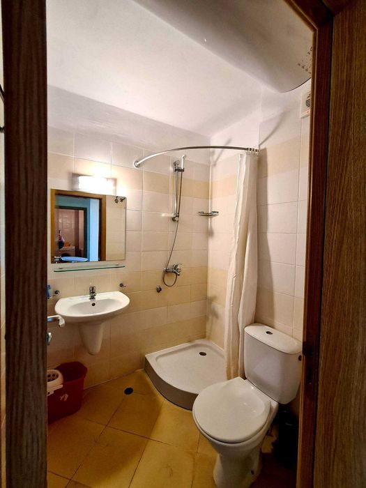 Дава се под наем Тристаен апартамент в Пловдив, Кючук Париж - 91 кв.м за 3927 € - Снимка #10