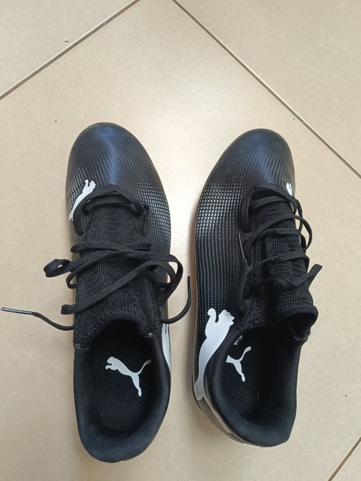 Adidași puma cu crampoane 42 noi