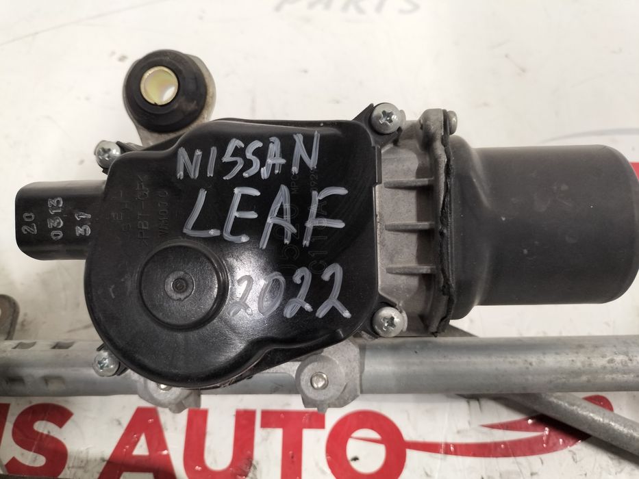 Моторче - механизъм предни чистачки Nissan Leaf / Нисан Лийф 2022г.