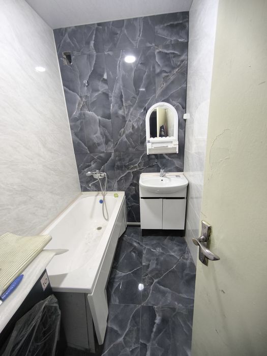 Продам квартиру 3 комнатную