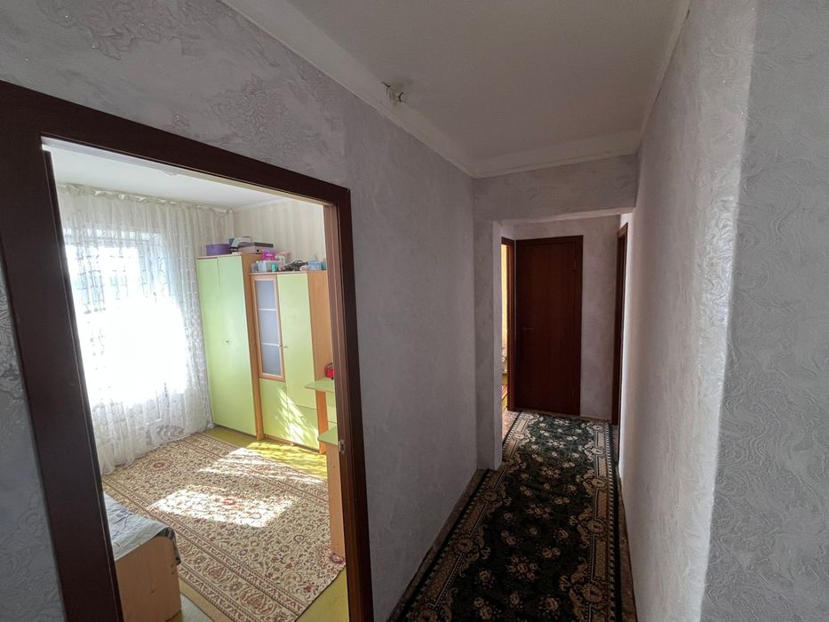 Продам  4х комнатную квартиру