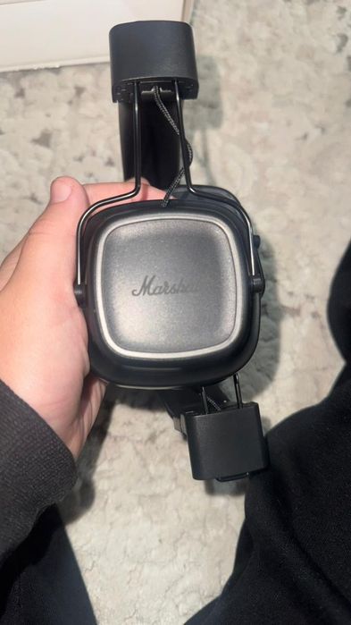 Наушники Marshall