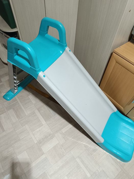 Продам детскую горку
