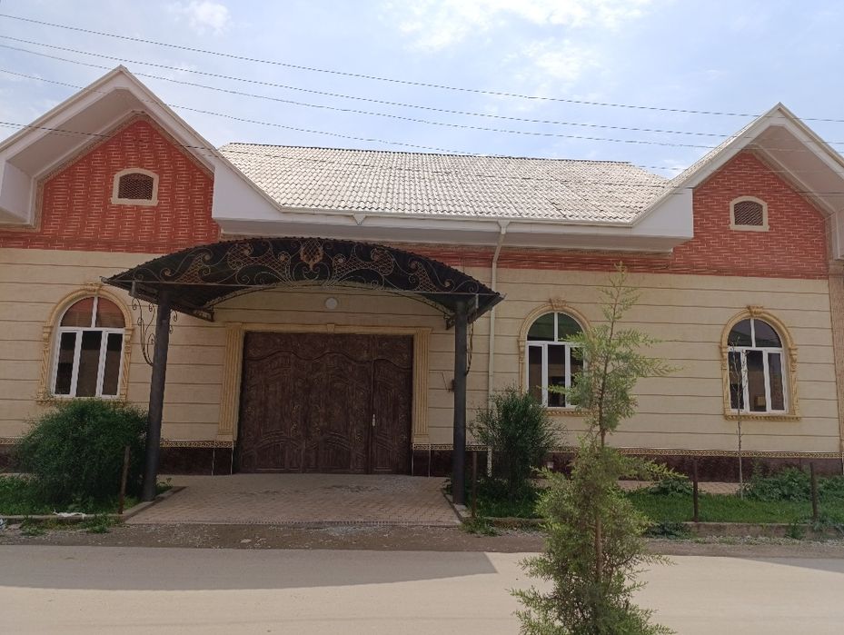 Кавали учкун куча 13 Чи Уй сотилади таййор ремонт 11 та хоналик