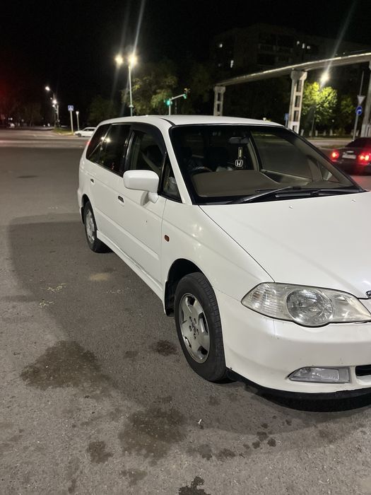 Хонда Одиссей 2000г