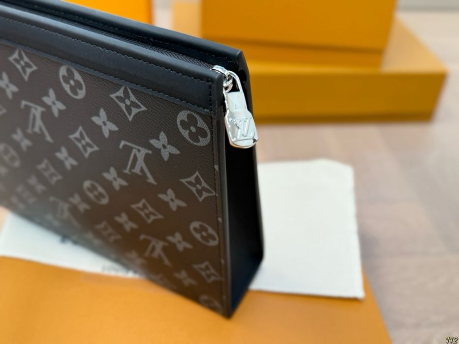 Несесер Louis Vuitton
