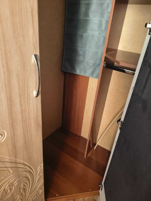 Угловой шкаф-купе