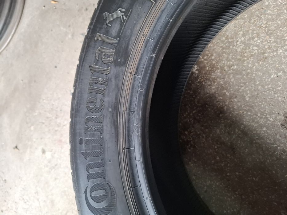 4 Летни гуми Континентал 215/55/17 ДОТ23 7мм