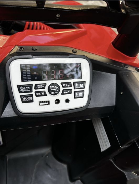 Детски  електрически двуместен джип