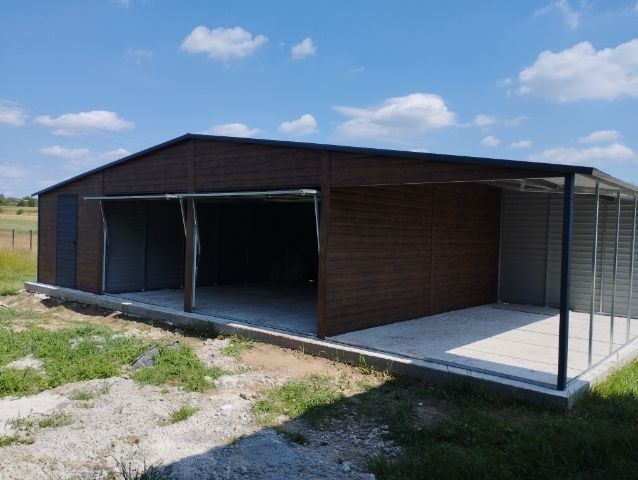 Executam garaje pe structura metalica usoara