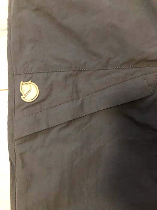 FJALL RAVEN-pantaloni in stare impecabila pentru dame